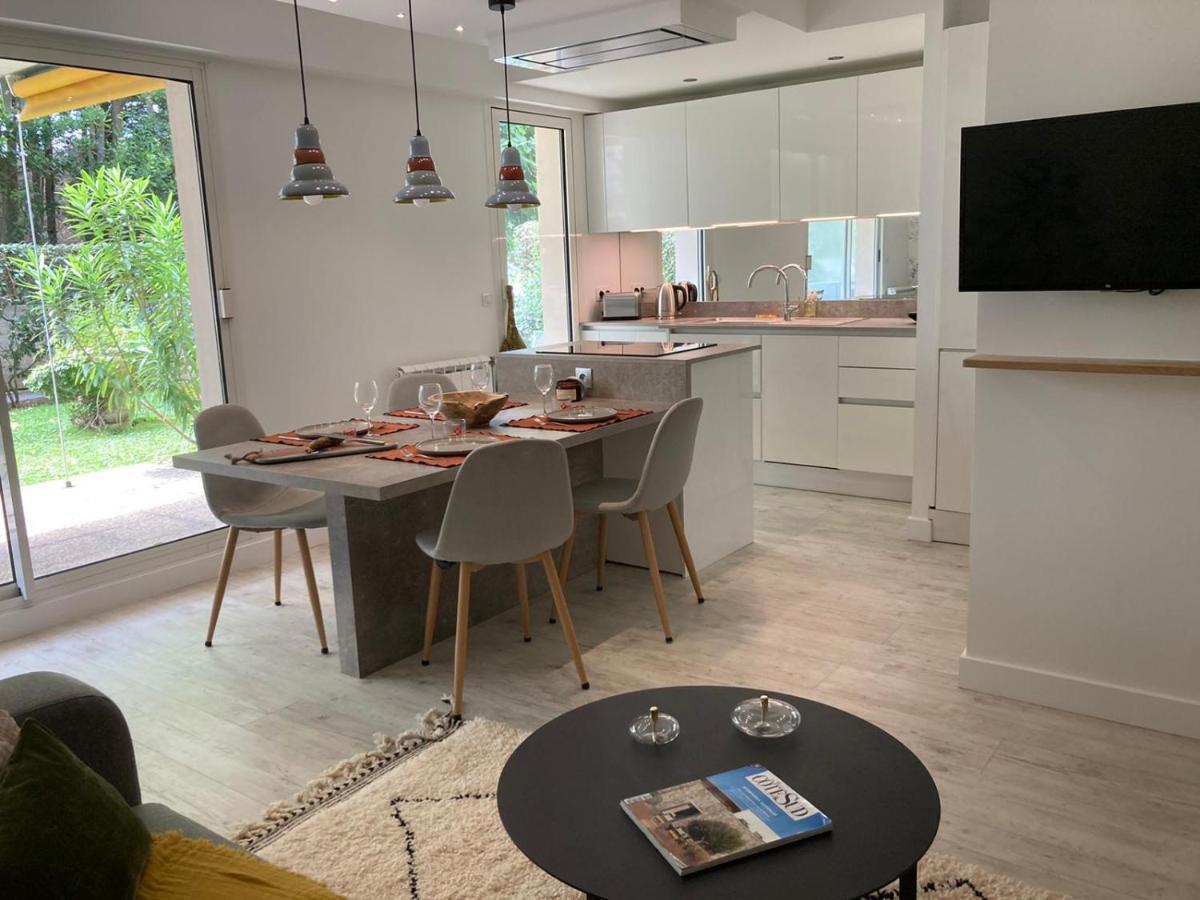 Superbe Appartement Avec Jardin Saint Charles Biarritz Exteriör bild